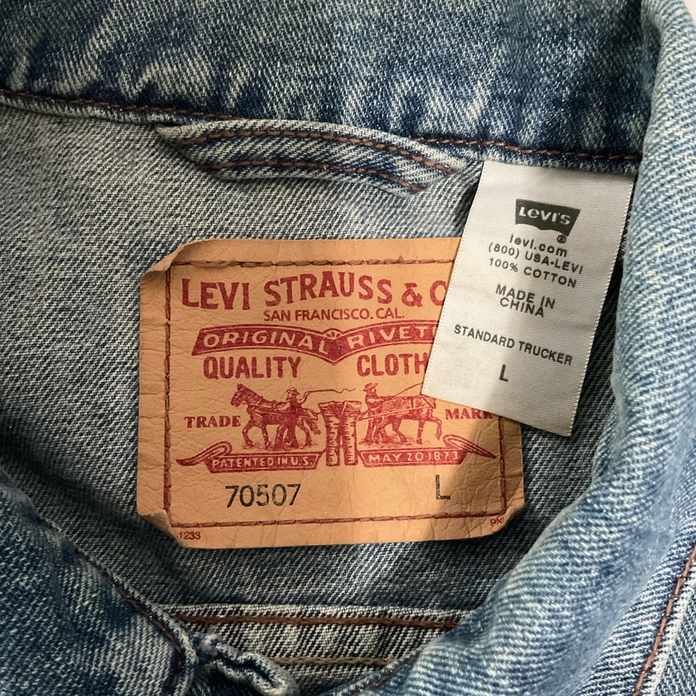Levi’s jacket - Picture 3 of 7